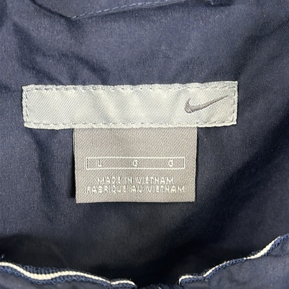 NIKE Men's Size Large Blue White Striped Windbreaker Jacket - Picture 4 of 9